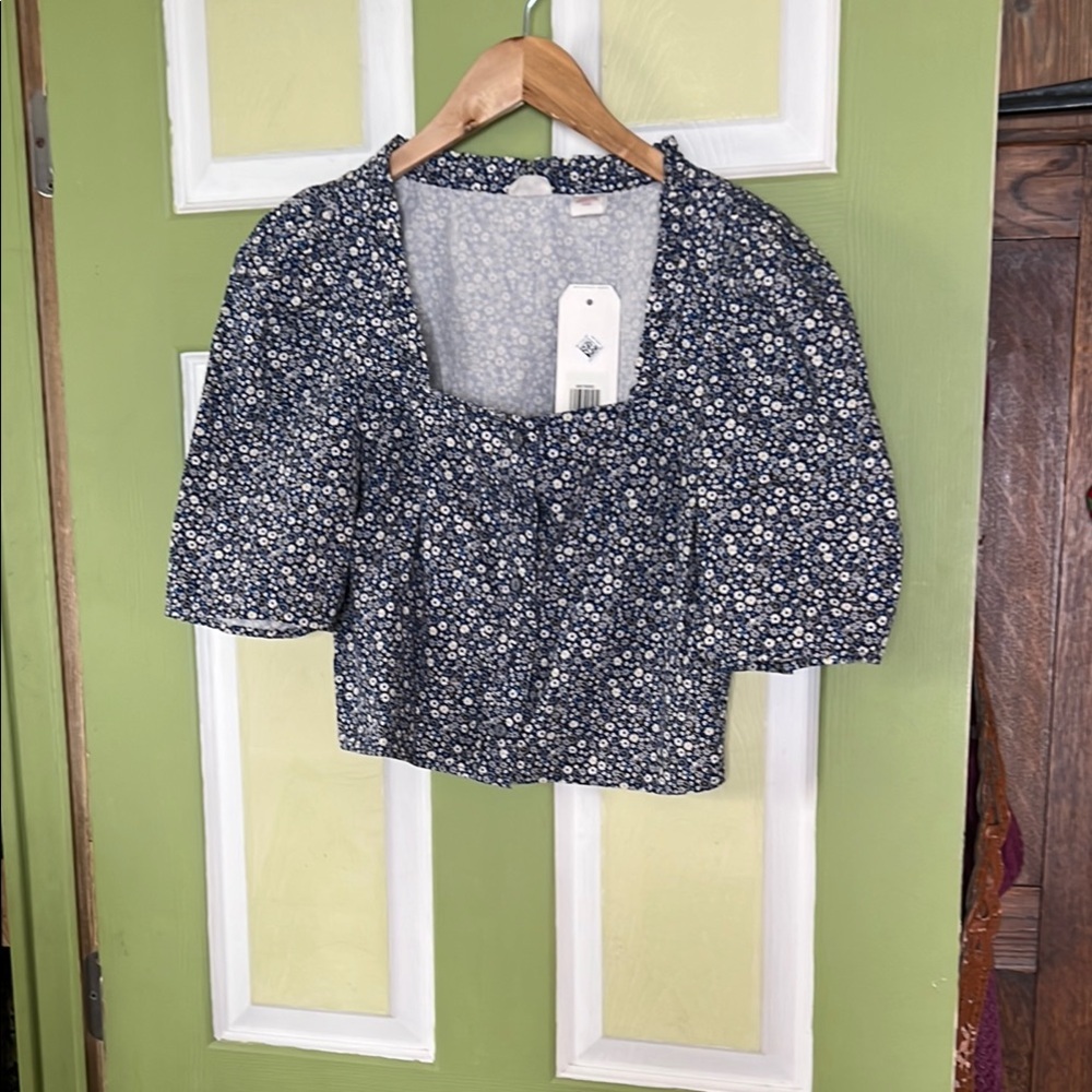 Levi's Black and White Puff Sleeve Crop Blouse